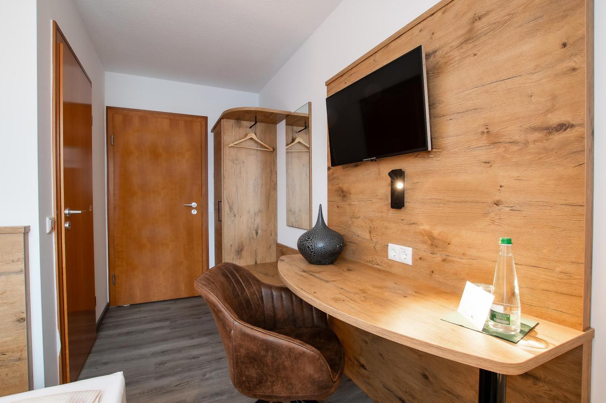 Hotel & Restaurant Bestenheider Stuben Вертхайм Екстериор снимка